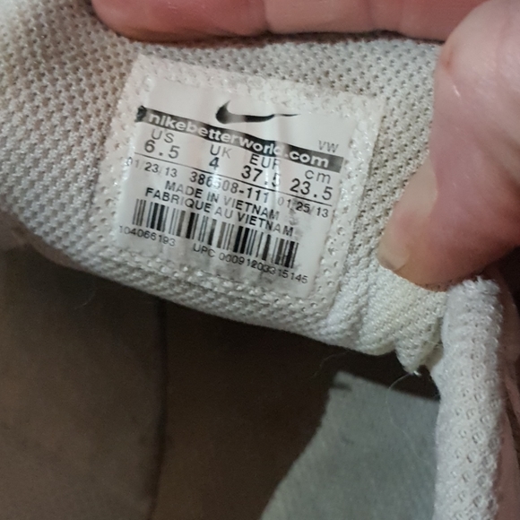 Nike Sneakers - Picture 3 of 5